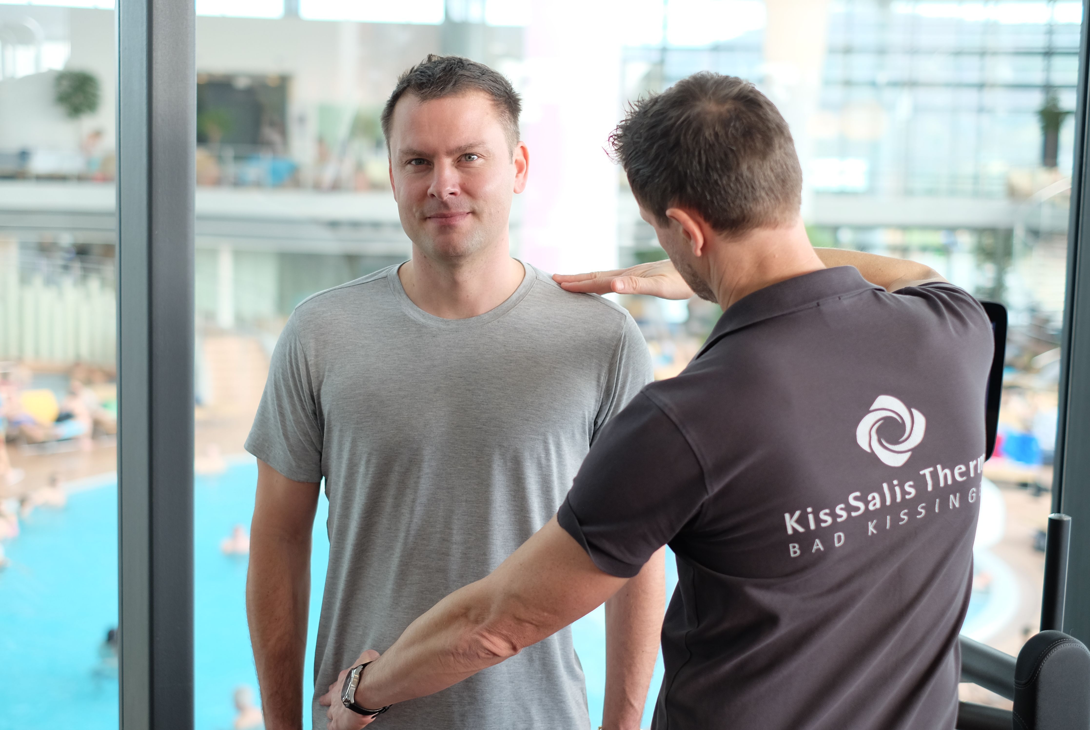 Kisssalis R Ckenzentrum Trainer Mitpatient02 Jpg