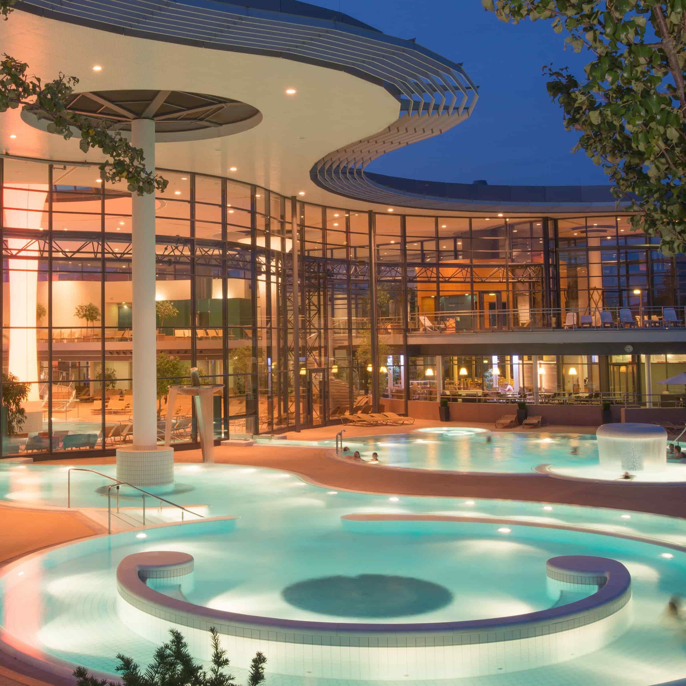 Kisssalis Aussenansicht Nacht