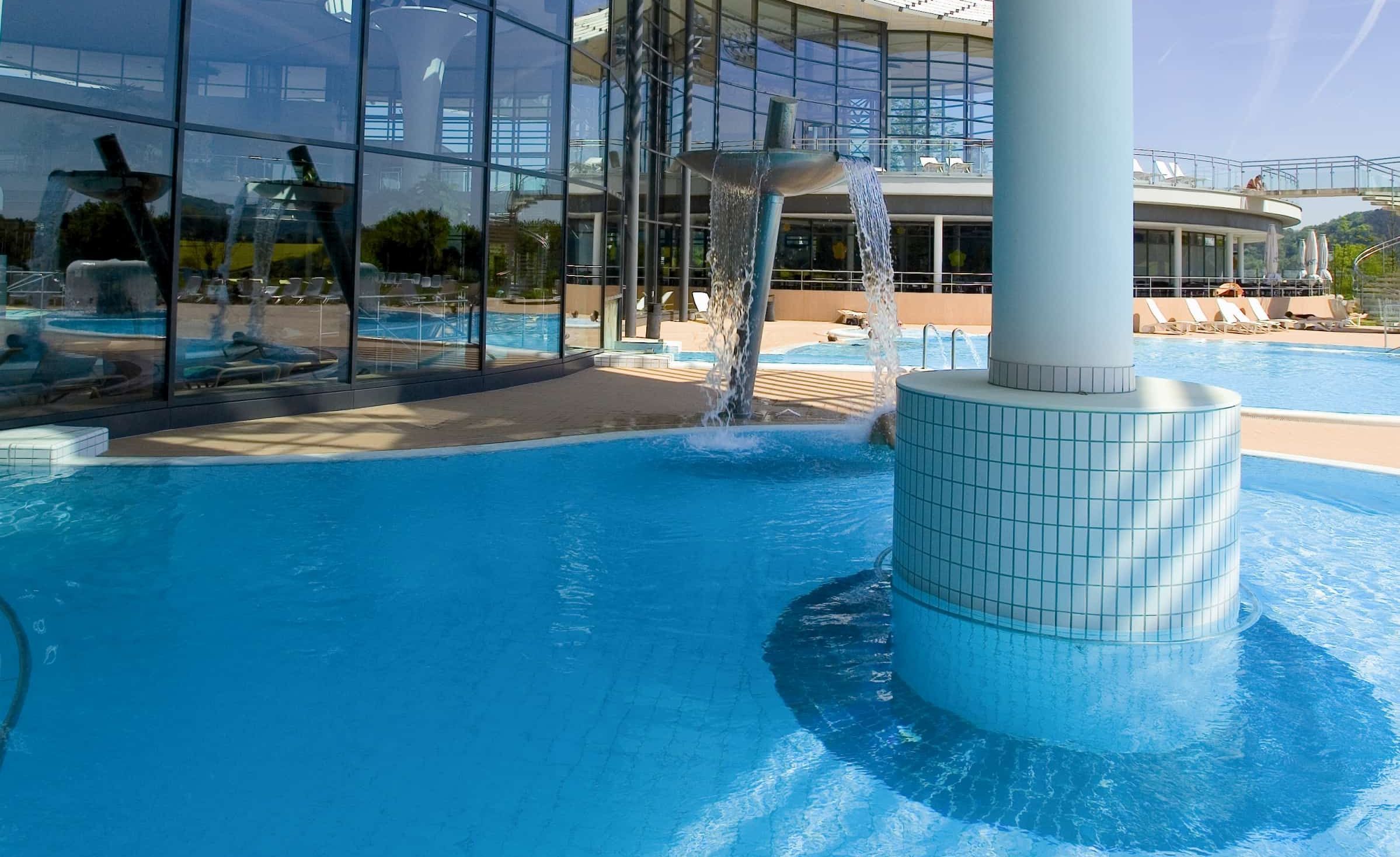 Kisssalis Aussenbecken Saeule