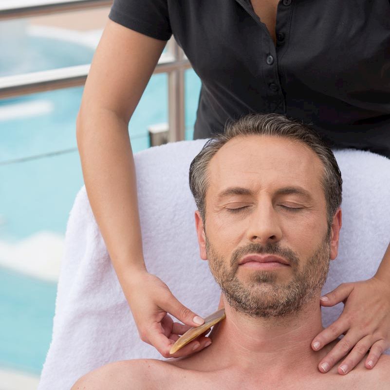 Kisssalis Gesichtbehnadlung Men Terasse