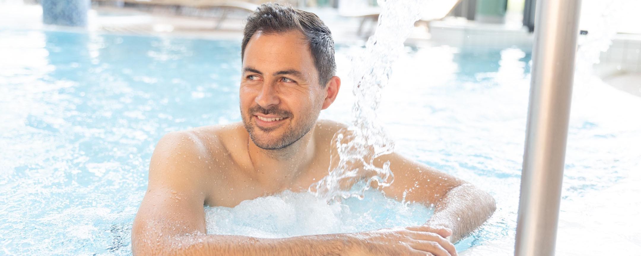 Kisssalis Innenbecken Mann Detail06