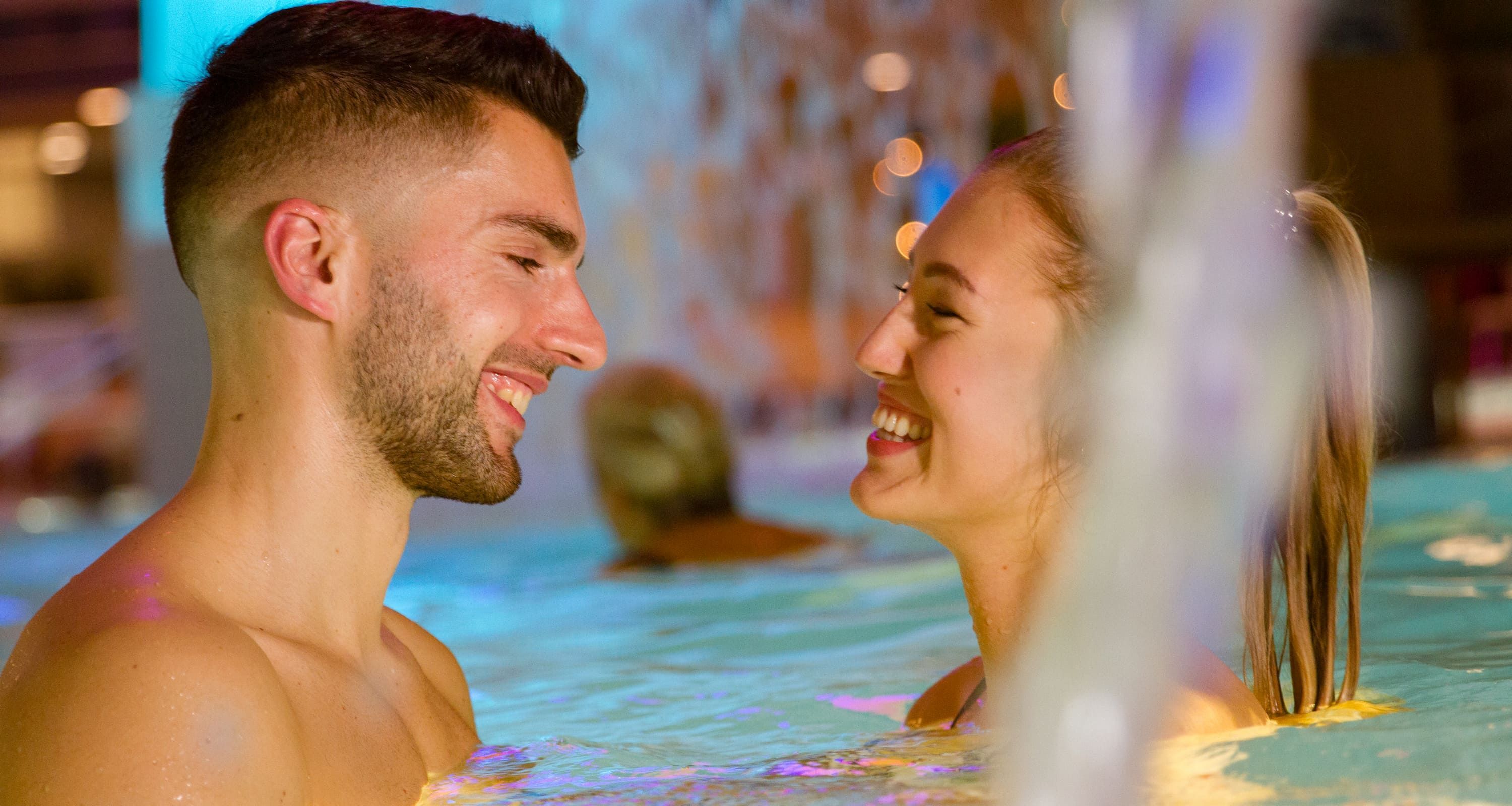 Kisssalis Innenbecken Paar