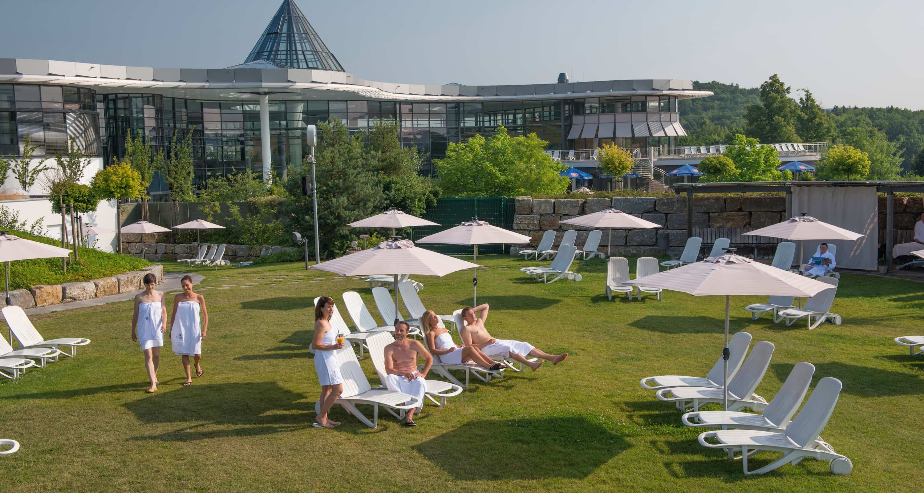 Kisssalis Saunagarten Weitwinkel