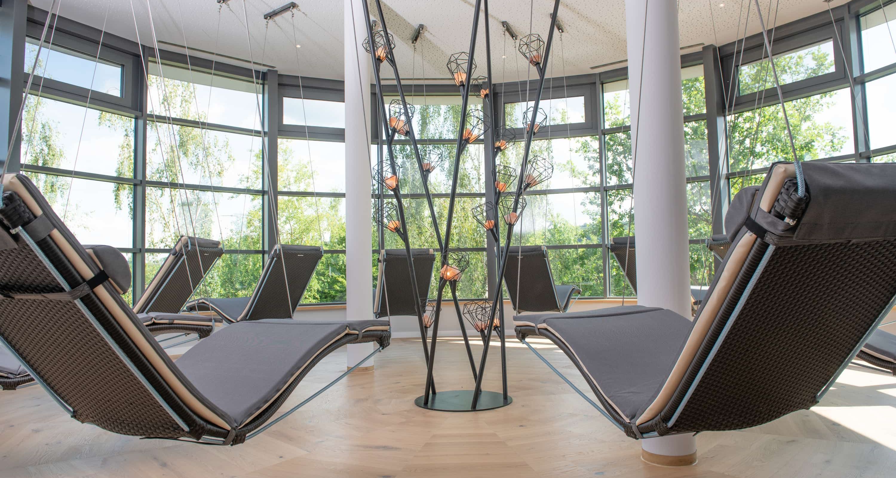 Kisssalis Schwebeliegen Ruhebereich Og